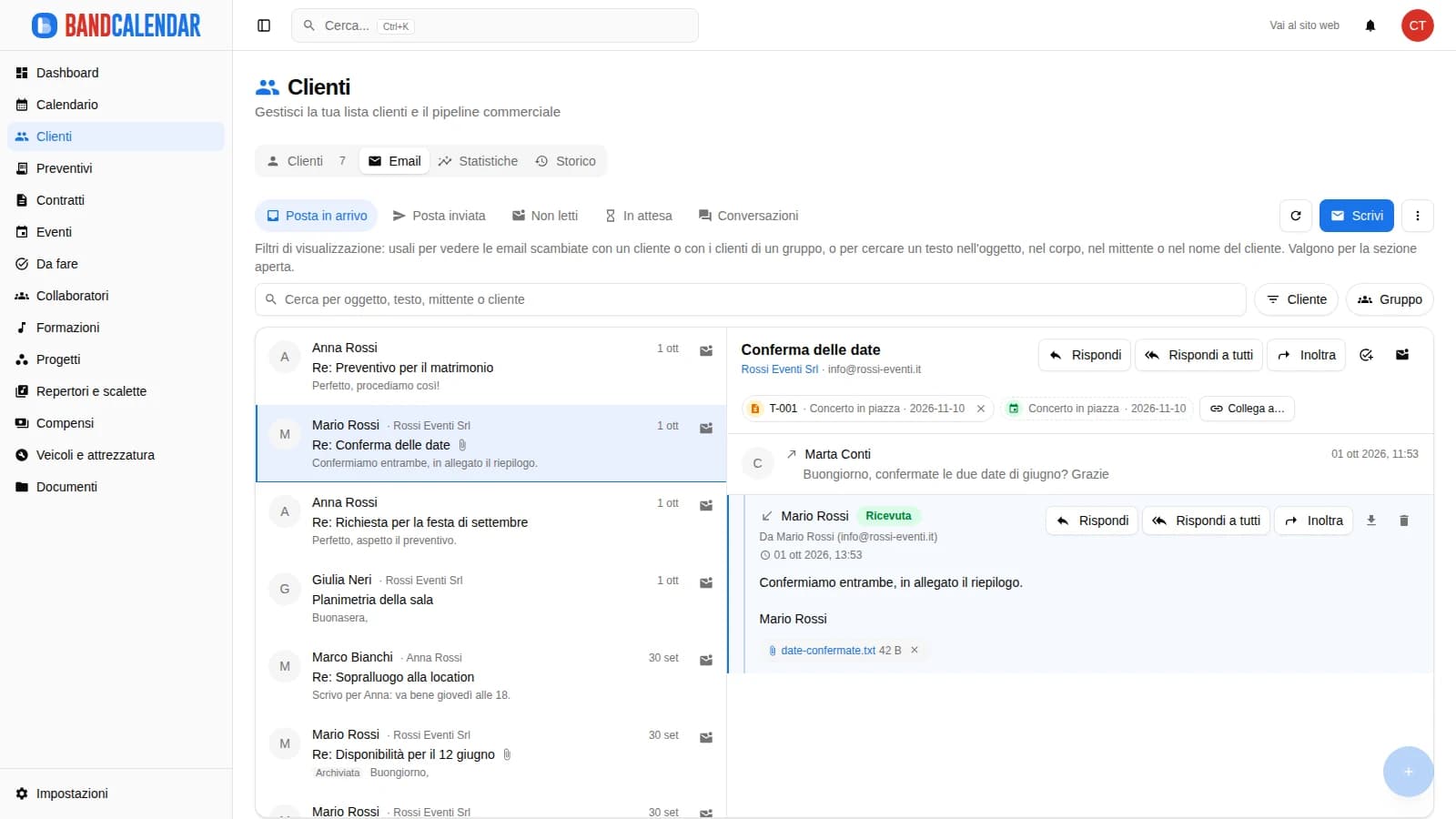 Casella email del team in BandCalendar con posta in arrivo, non letti e una conversazione con il cliente collegata a evento e preventivo